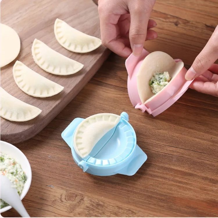Chinese Dumpling Mold Kitchen Tool Dumpling Machine Dumpling Clip Handmade Dumpling Mold Household Kitchen Gadget Necessities.jpg  1